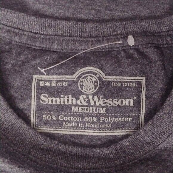 Smith & Wesson Grey Quality Firearms Made in the U.S. Graphic Print Tee Medium - Picture 4 of 4